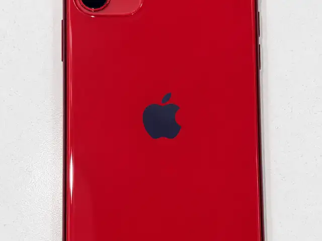 Red IPhone 11 Good Condition, Caroni