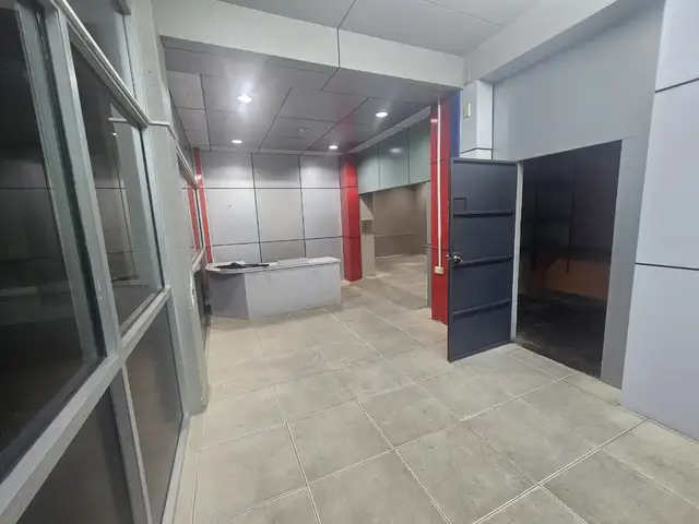 Aranguez commercial space, Aranguez