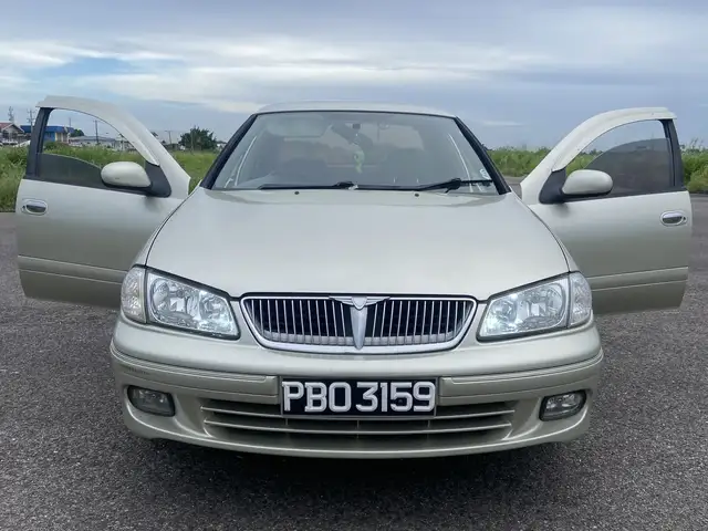 Nissan Almera
