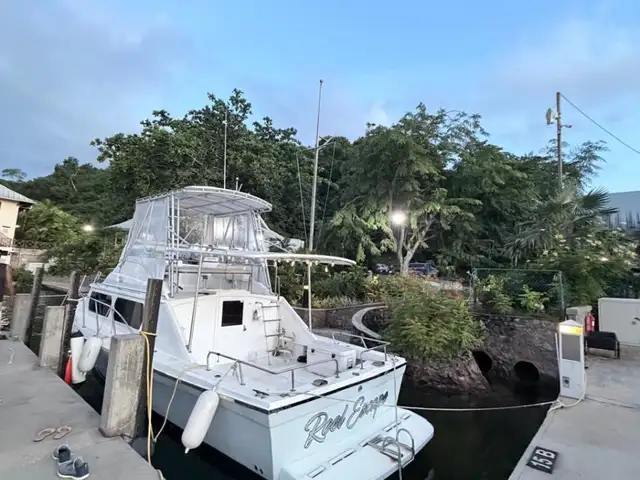 32ft Luhrs yacht, Chaguaramas