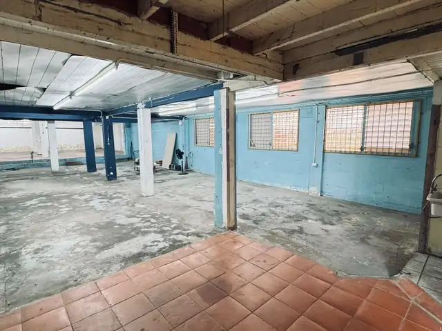 Commercial Space, Tunapuna