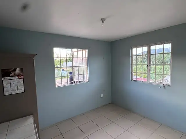 1-bedroom apartment in Mt Lambert to rent, Mt. Lambert