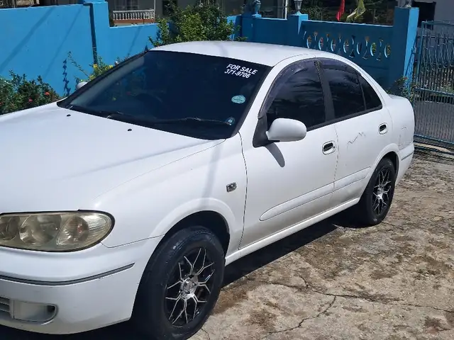 Nissan Almera