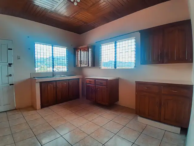 2-bedroom apartment in Sultan Lane, El Socorro to rent, El Socorro