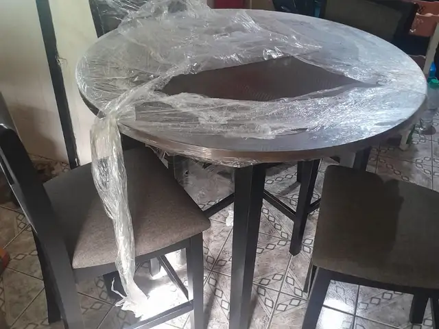 Dining Room set, Princes Town