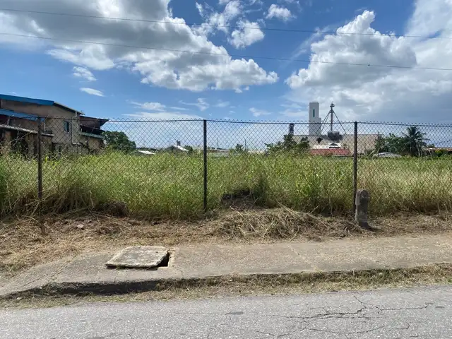 Commercial land 74000 sq.ft, California