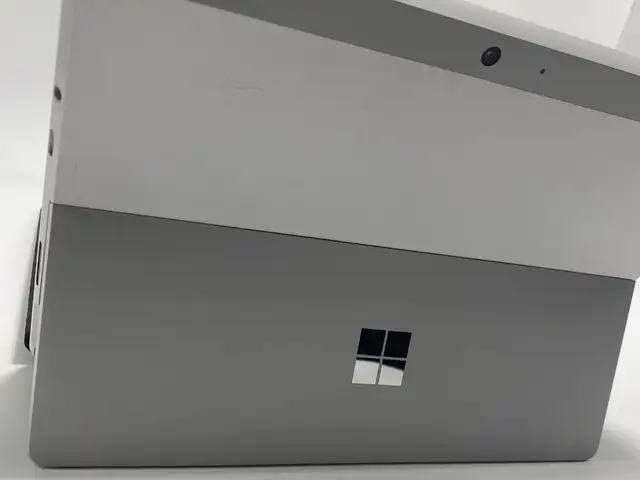 Microsoft Surface Pro, Point Fortin