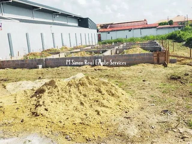 Residential land 10000 sq.ft, Chase Village