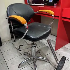 1 Hair Dresser Hydraulic Chair, La Romain