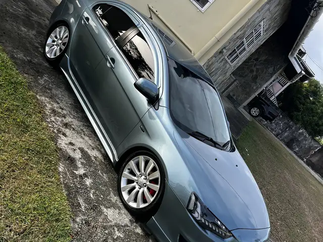Mitsubishi Galant
