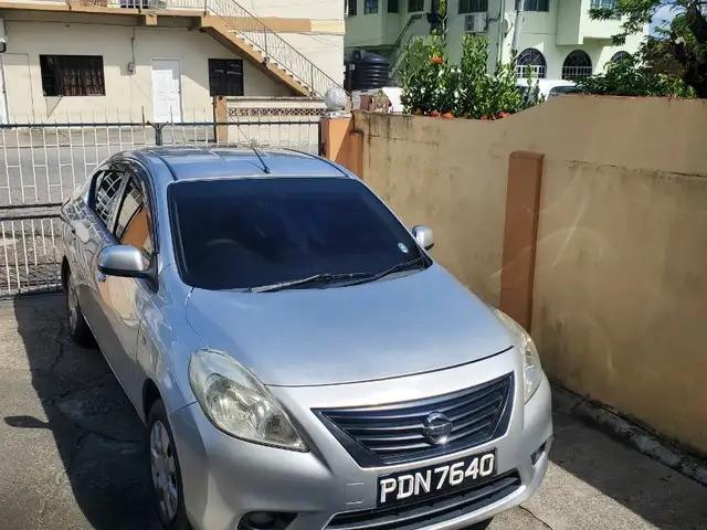 Nissan Versa