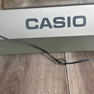 CASIO keyboard, Port of Spain