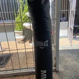 Everlast MMA Heavy Bag, El Socorro