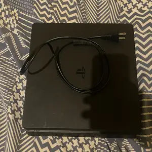 PS4 1tb, Tacarigua