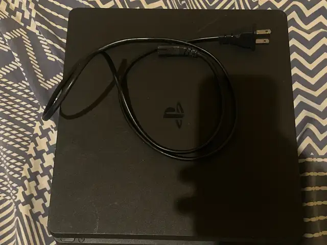PS4 1tb, Tacarigua