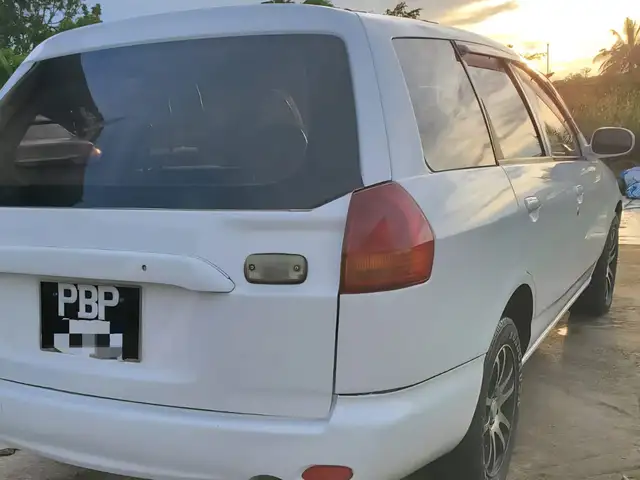 Nissan AD Wagon