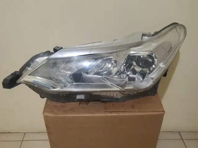 ORIGINAL HEADLIGHTS FOR TOYOTA FIELDER, Charlieville