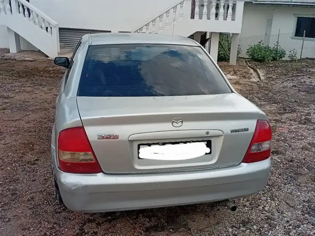 Mazda 323