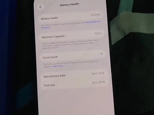 iPhone 17 pro max in top condition only a few months old, Macoya