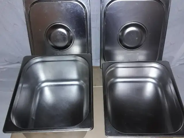 Container for warmers, Trincity