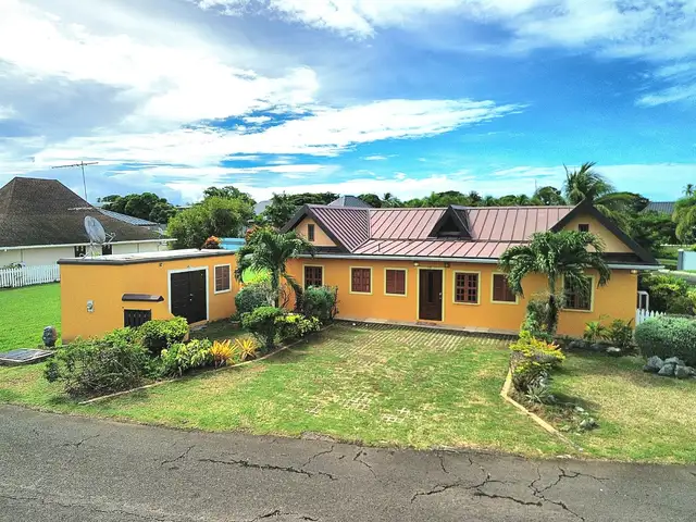 4-bedroom villa in Samaan Grove for sale, Samaan Grove