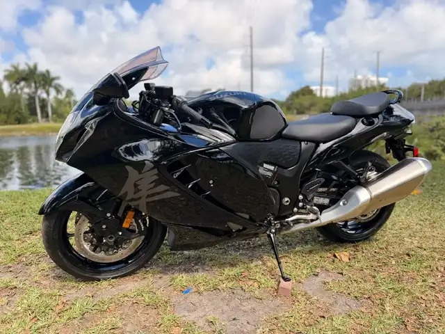2025 Suzuki Hayabusa, Port of Spain