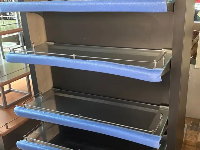 4 Used Display Stands. Very good condition., El Dorado