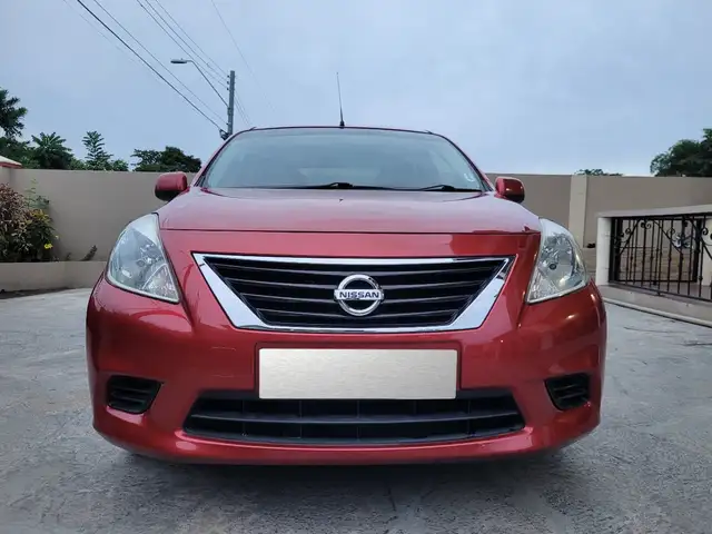 Nissan Versa