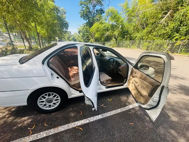 Nissan B15