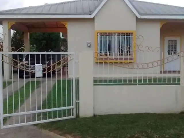 1-bedroom house in Vista Heights to rent, Tacarigua