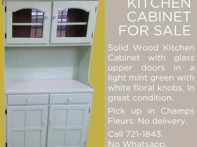 Kitchen Cabinet, Champs Fleurs
