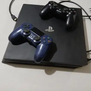 PS4 Pro - Excellent Condition, Valsayn