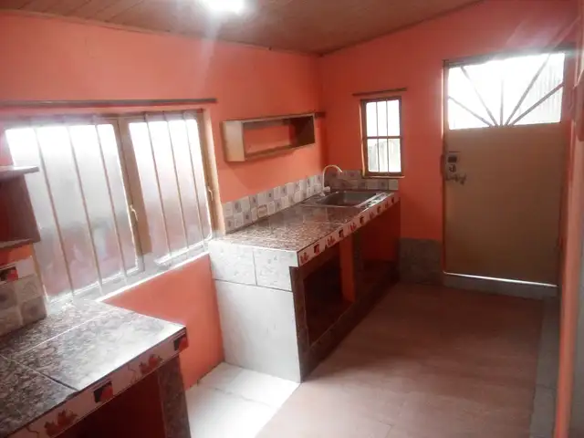 2-bedroom apartment in Monroe rd central to rent, Chaguanas