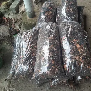 Manure Mix Cow Manure mix with top soil perlite and woodshavings, Chaguanas