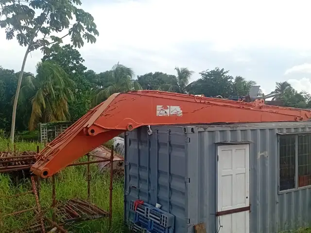 Doosan lc225 long stick and bucket, Cunupia