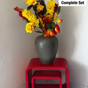 Decorator cubes and vase with Flowers, Glencoe