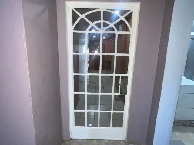 2-bedroom apartment in Barataria to rent, Barataria