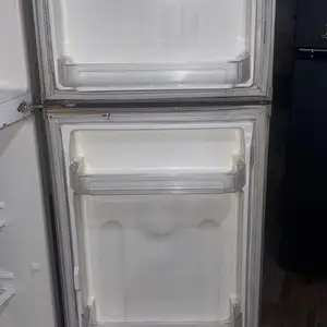 Small Fridge, San Juan