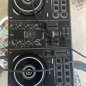 DDJ 200 PIONEER CONTROLLER, Port of Spain