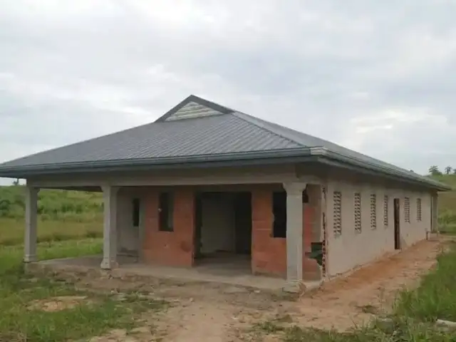 5-bedroom house in Presal for sale, Freeport