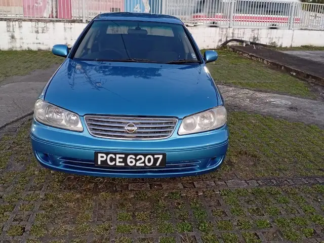 Nissan Almera
