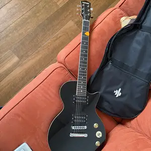 Electric Guitar, Long Circular