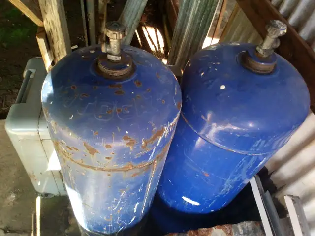 Various sizes gas tanks, Trincity