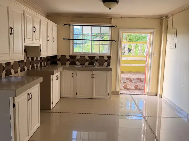 3-bedroom apartment in Arima to rent, Arima