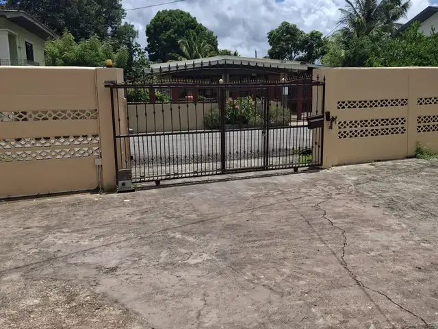 2-bedroom apartment in Carapichaima- BANK VILLAGE to rent, Carapichaima