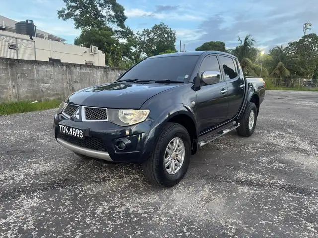 Mitsubishi L200