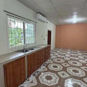  2-bedroom apartment in St. Ann’s Gardens, St. Ann’s to rent, St. Ann's