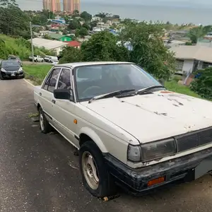 Nissan B12