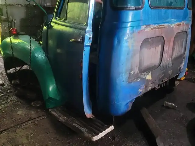 Bedford Cab, California