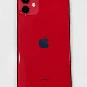 Red IPhone 11 Good Condition, Caroni